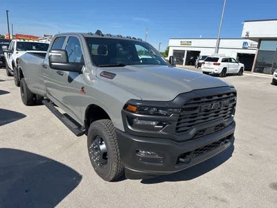 2026 RAM 3500 RAM 3500 TRADESMAN CREW CAB 4X4 8' BOX