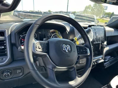 2026 RAM 3500 RAM 3500 TRADESMAN CREW CAB 4X4 8' BOX