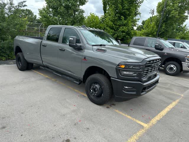 2026 RAM 3500 RAM 3500 TRADESMAN CREW CAB 4X4 8' BOX