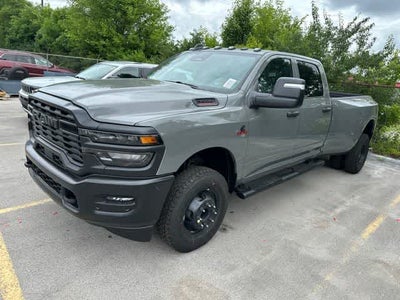 2026 RAM 3500 RAM 3500 TRADESMAN CREW CAB 4X4 8' BOX