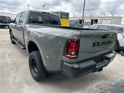 2026 RAM 3500 RAM 3500 TRADESMAN CREW CAB 4X4 8' BOX