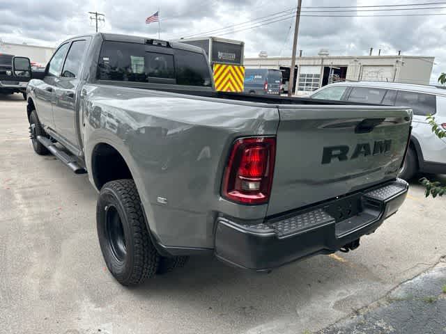 2026 RAM 3500 RAM 3500 TRADESMAN CREW CAB 4X4 8' BOX