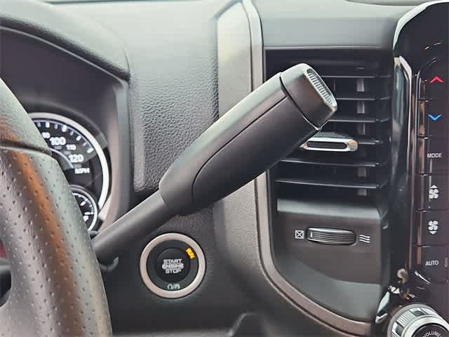 2026 RAM 3500 RAM 3500 TRADESMAN CREW CAB 4X4 8' BOX