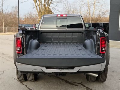 2026 RAM 3500 RAM 3500 TRADESMAN CREW CAB 4X4 8' BOX