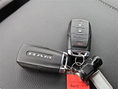 2026 RAM 3500 RAM 3500 TRADESMAN CREW CAB 4X4 8' BOX