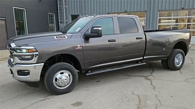 2026 RAM 3500 RAM 3500 TRADESMAN CREW CAB 4X4 8' BOX