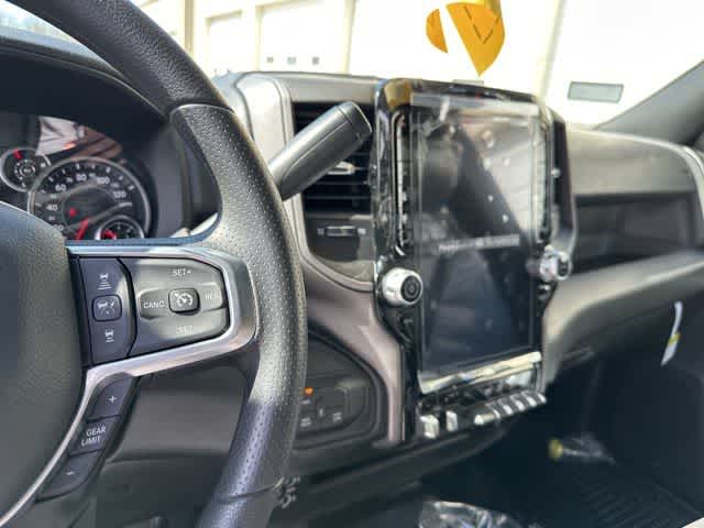 2026 RAM 3500 RAM 3500 TRADESMAN CREW CAB 4X4 8' BOX