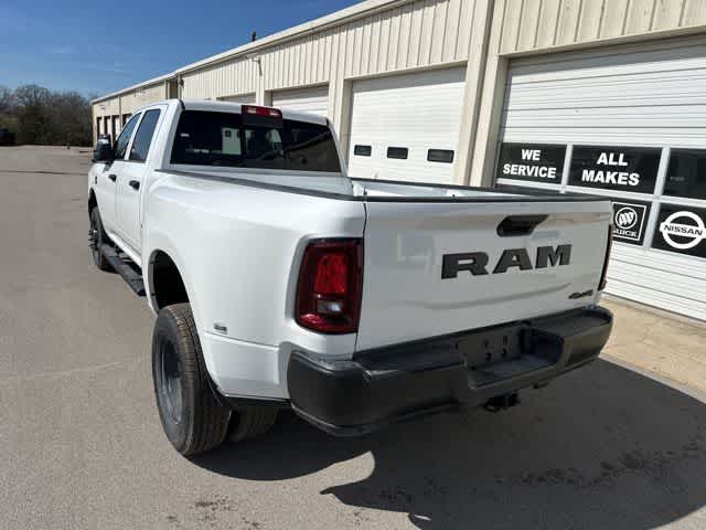 2026 RAM 3500 RAM 3500 TRADESMAN CREW CAB 4X4 8' BOX