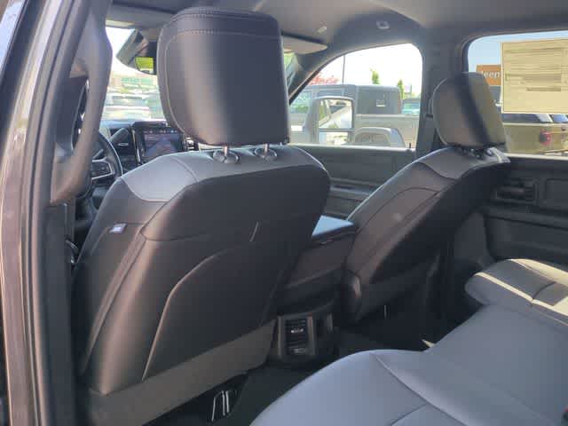 2026 RAM 3500 RAM 3500 TRADESMAN CREW CAB 4X4 8' BOX