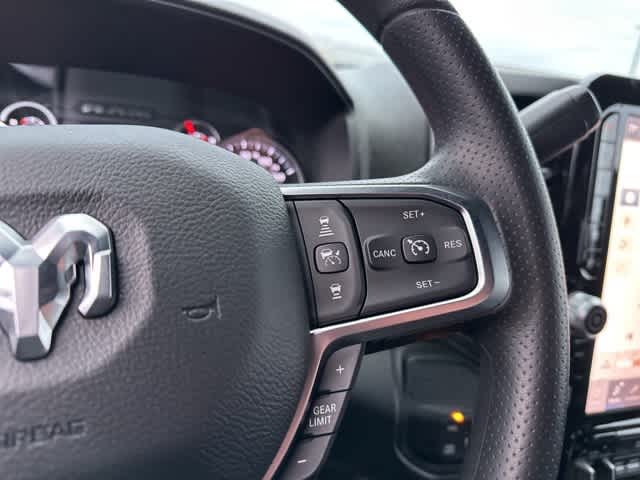 2026 RAM 3500 RAM 3500 TRADESMAN CREW CAB 4X4 8' BOX