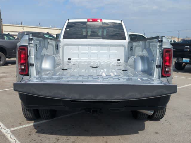 2026 RAM 3500 RAM 3500 TRADESMAN CREW CAB 4X4 8' BOX