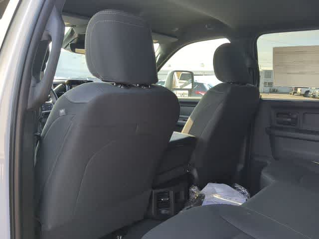 2026 RAM 3500 RAM 3500 TRADESMAN CREW CAB 4X4 8' BOX