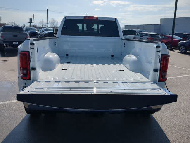 2026 RAM 3500 RAM 3500 TRADESMAN CREW CAB 4X4 8' BOX