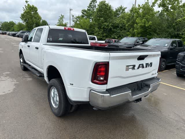 2026 RAM 3500 RAM 3500 TRADESMAN CREW CAB 4X4 8' BOX