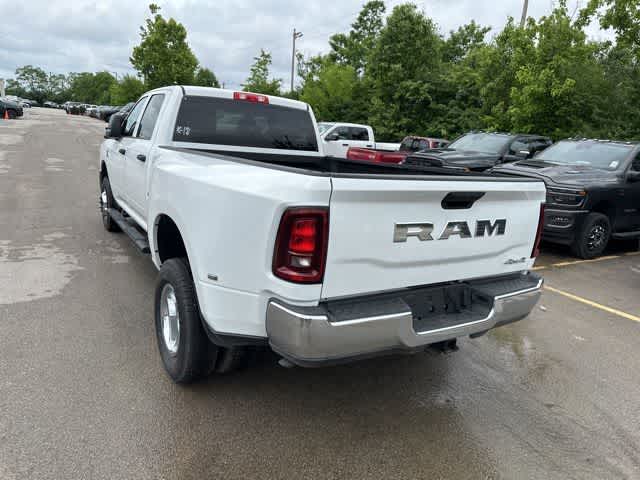 2026 RAM 3500 RAM 3500 TRADESMAN CREW CAB 4X4 8' BOX