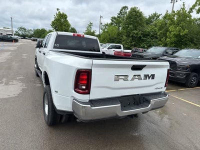 2026 RAM 3500 RAM 3500 TRADESMAN CREW CAB 4X4 8' BOX