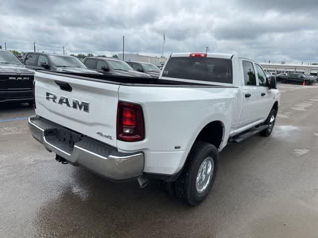 2026 RAM 3500 RAM 3500 TRADESMAN CREW CAB 4X4 8' BOX