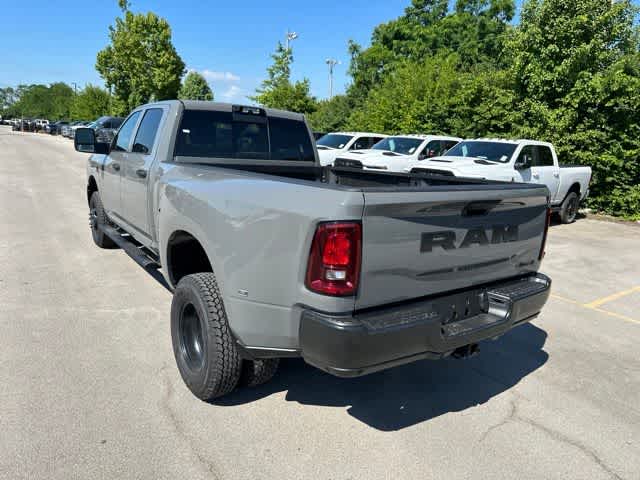 2026 RAM 3500 RAM 3500 TRADESMAN CREW CAB 4X4 8' BOX
