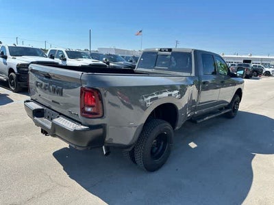 2026 RAM 3500 RAM 3500 TRADESMAN CREW CAB 4X4 8' BOX