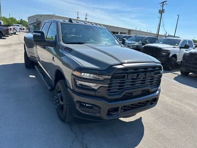2026 RAM 3500 RAM 3500 TRADESMAN CREW CAB 4X4 8' BOX