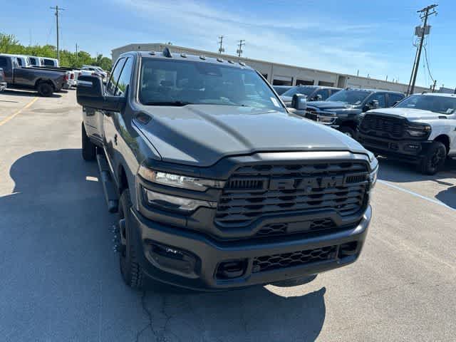 2026 RAM 3500 RAM 3500 TRADESMAN CREW CAB 4X4 8' BOX