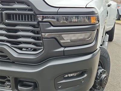 2026 RAM 3500 RAM 3500 TRADESMAN CREW CAB 4X4 8' BOX