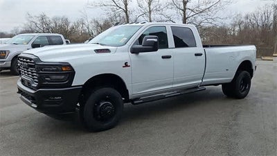 2026 RAM 3500 RAM 3500 TRADESMAN CREW CAB 4X4 8' BOX