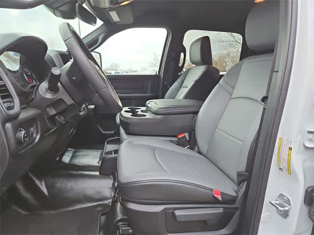 2026 RAM 3500 RAM 3500 TRADESMAN CREW CAB 4X4 8' BOX