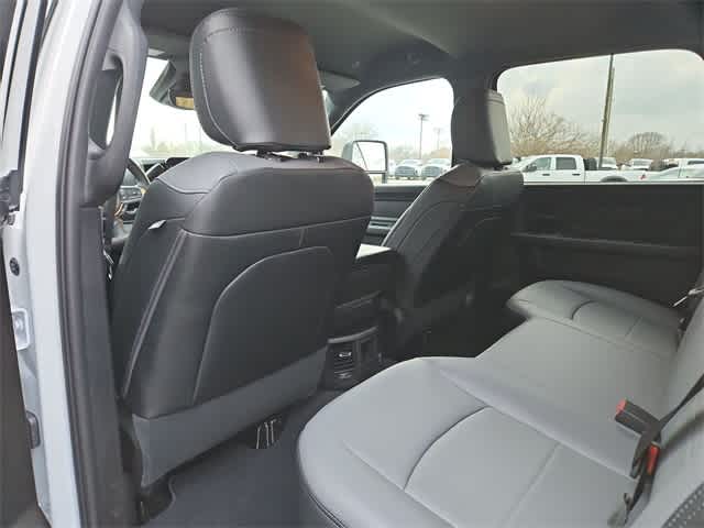 2026 RAM 3500 RAM 3500 TRADESMAN CREW CAB 4X4 8' BOX