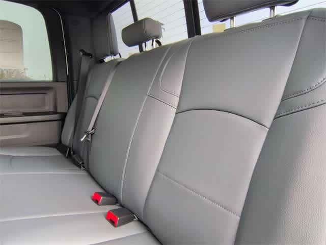 2026 RAM 3500 RAM 3500 TRADESMAN CREW CAB 4X4 8' BOX