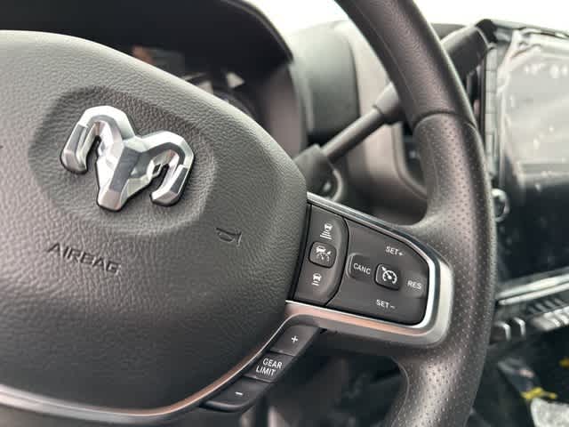 2026 RAM 3500 RAM 3500 TRADESMAN CREW CAB 4X4 8' BOX