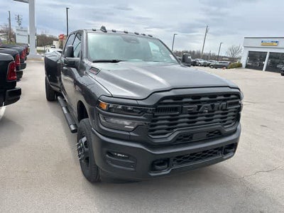 2026 RAM 3500 RAM 3500 TRADESMAN CREW CAB 4X4 8' BOX
