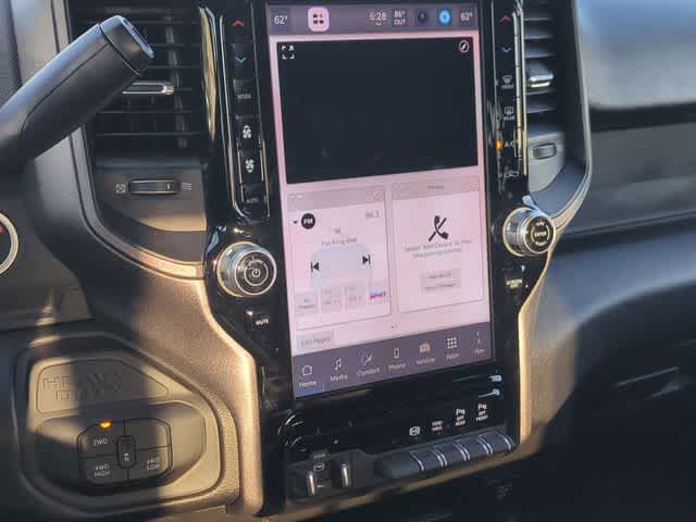 2026 RAM 3500 RAM 3500 TRADESMAN CREW CAB 4X4 8' BOX