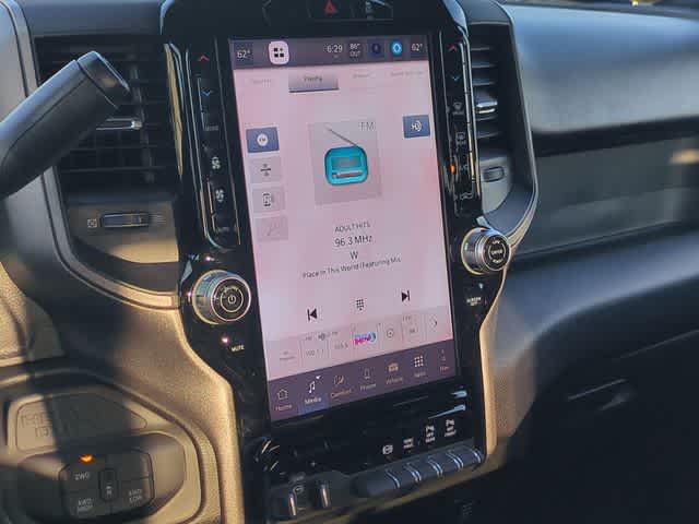 2026 RAM 3500 RAM 3500 TRADESMAN CREW CAB 4X4 8' BOX