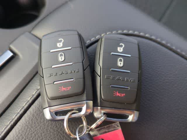 2026 RAM 3500 RAM 3500 TRADESMAN CREW CAB 4X4 8' BOX