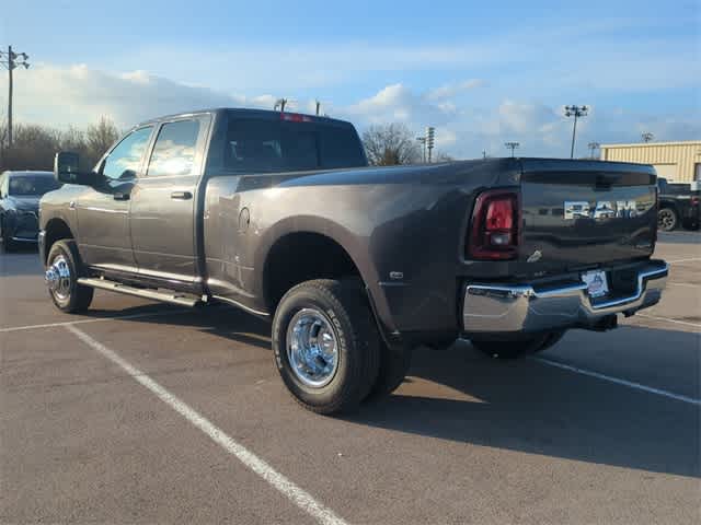 2026 RAM 3500 RAM 3500 TRADESMAN CREW CAB 4X4 8' BOX
