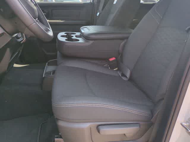 2026 RAM 3500 RAM 3500 TRADESMAN CREW CAB 4X4 8' BOX