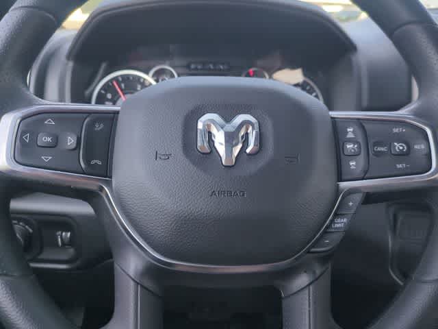 2026 RAM 3500 RAM 3500 TRADESMAN CREW CAB 4X4 8' BOX