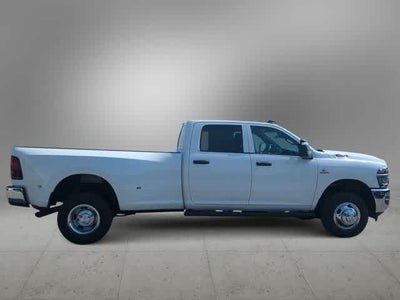 2026 RAM 3500 RAM 3500 TRADESMAN CREW CAB 4X4 8' BOX