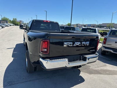 2026 RAM 3500 RAM 3500 TRADESMAN CREW CAB 4X4 8' BOX