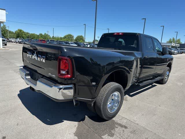 2026 RAM 3500 RAM 3500 TRADESMAN CREW CAB 4X4 8' BOX