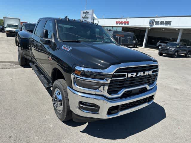 2026 RAM 3500 RAM 3500 TRADESMAN CREW CAB 4X4 8' BOX