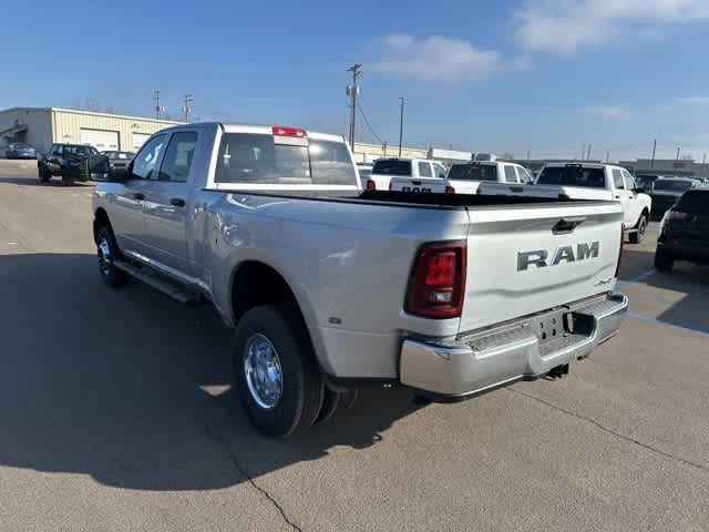 2026 RAM 3500 RAM 3500 TRADESMAN CREW CAB 4X4 8' BOX