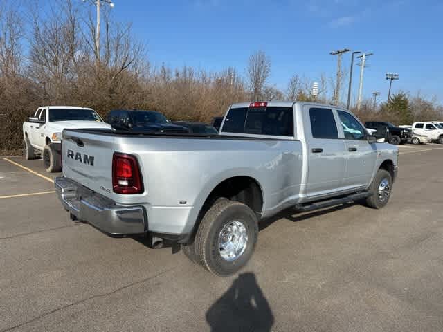 2026 RAM 3500 RAM 3500 TRADESMAN CREW CAB 4X4 8' BOX