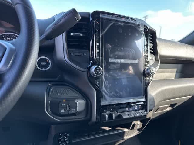 2026 RAM 3500 RAM 3500 TRADESMAN CREW CAB 4X4 8' BOX