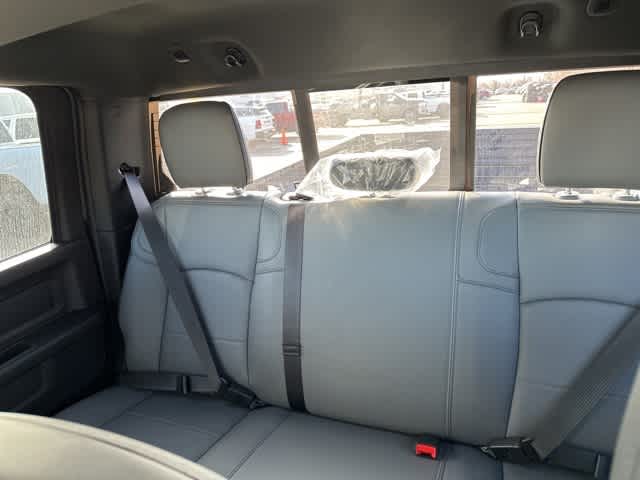 2026 RAM 3500 RAM 3500 TRADESMAN CREW CAB 4X4 8' BOX