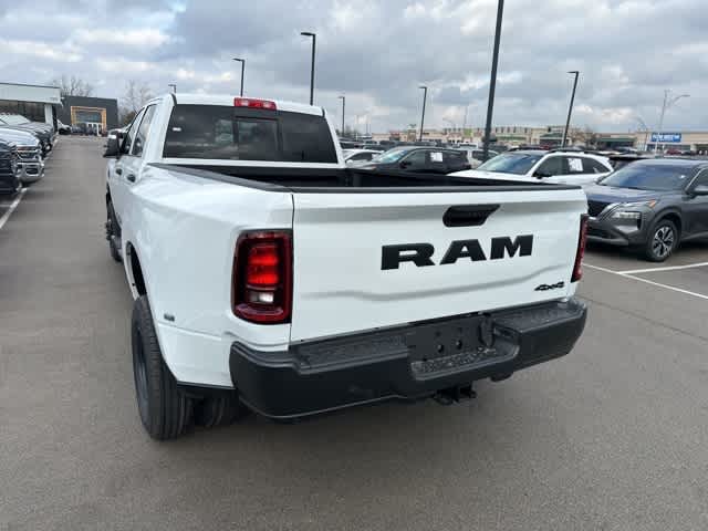 2026 RAM 3500 RAM 3500 TRADESMAN CREW CAB 4X4 8' BOX