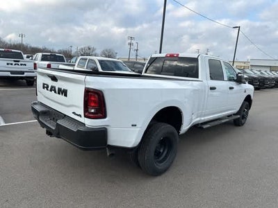 2026 RAM 3500 RAM 3500 TRADESMAN CREW CAB 4X4 8' BOX
