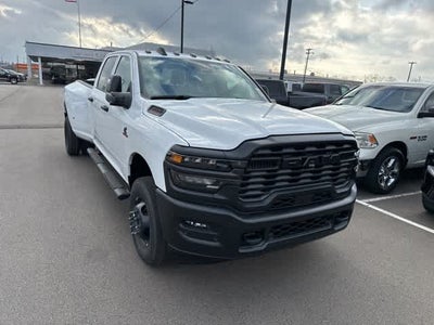 2026 RAM 3500 RAM 3500 TRADESMAN CREW CAB 4X4 8' BOX