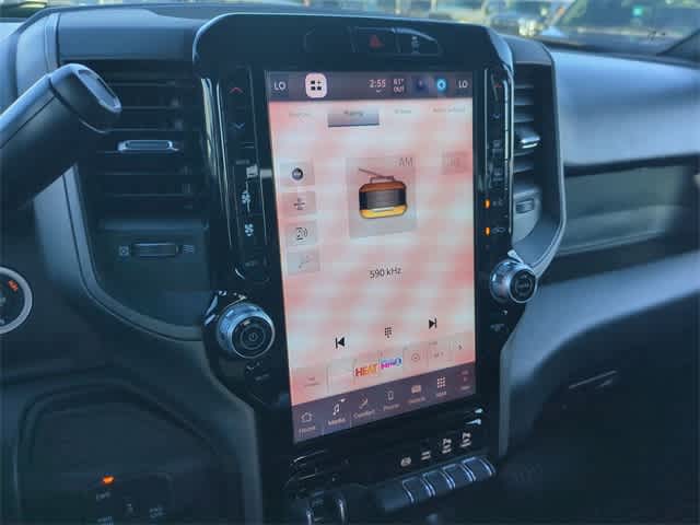 2026 RAM 3500 RAM 3500 TRADESMAN CREW CAB 4X4 8' BOX